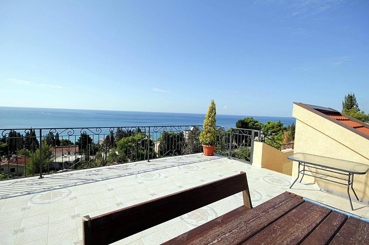 Villa Jupok Bar Buitenkant foto